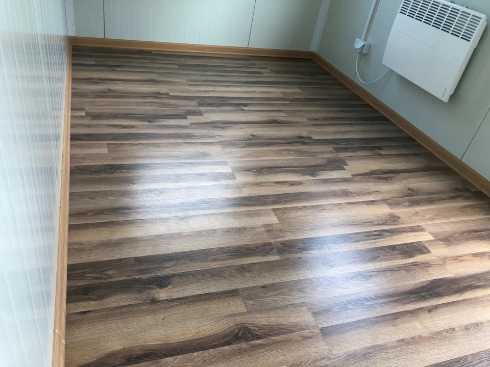 CABINA UFFICIO ISOLATA DI GUARDIA, PORTINERIA - immagini 2